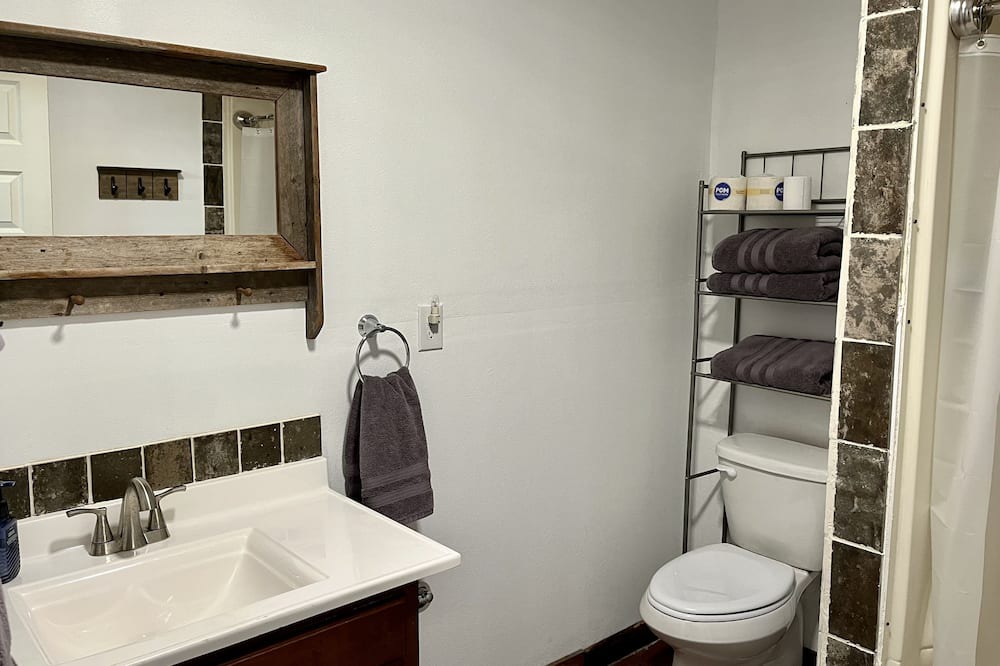 Photo of Bathroom in Mead