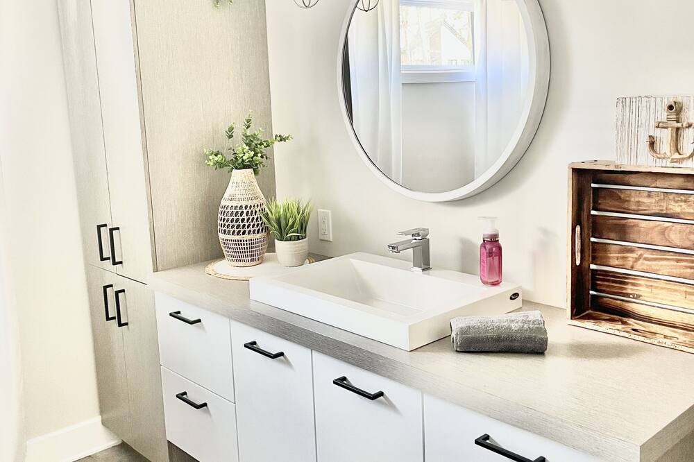 Photo of Bathroom in Blainville