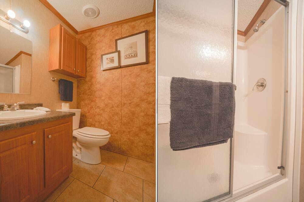 Photo of Bathroom in Nixon