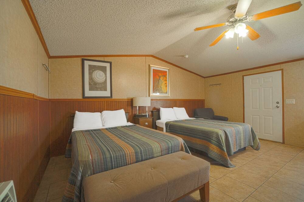 Photo of Bedroom in Nixon