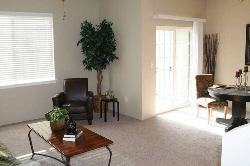 Photo of Livingroom in Medford