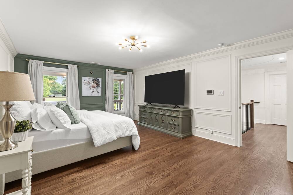 Photo of Bedroom in Flowery Branch