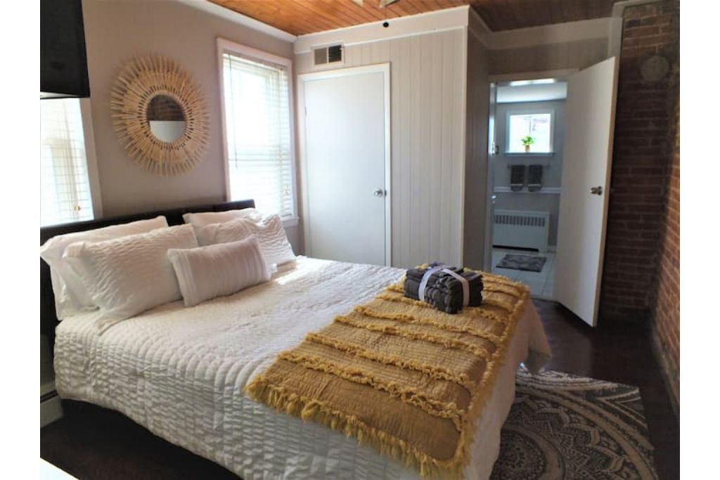 Photo of Others in Upper Fells Point