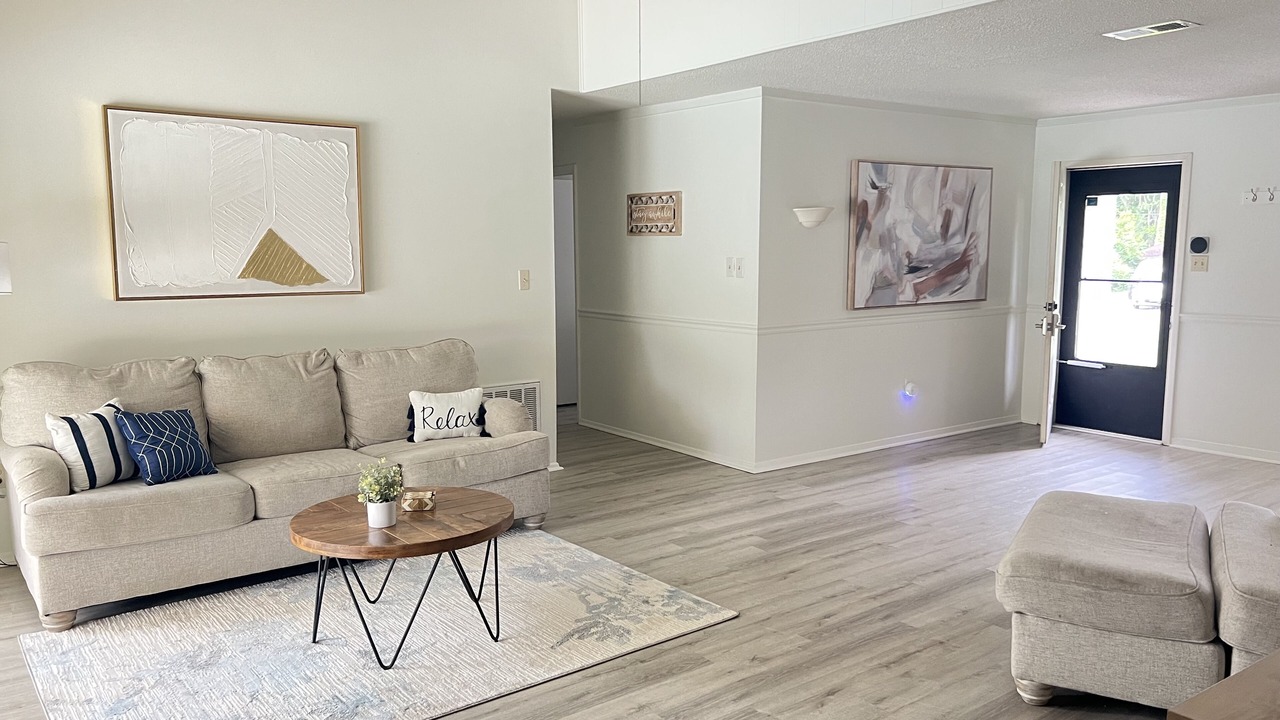 Photo of Livingroom in Savannah