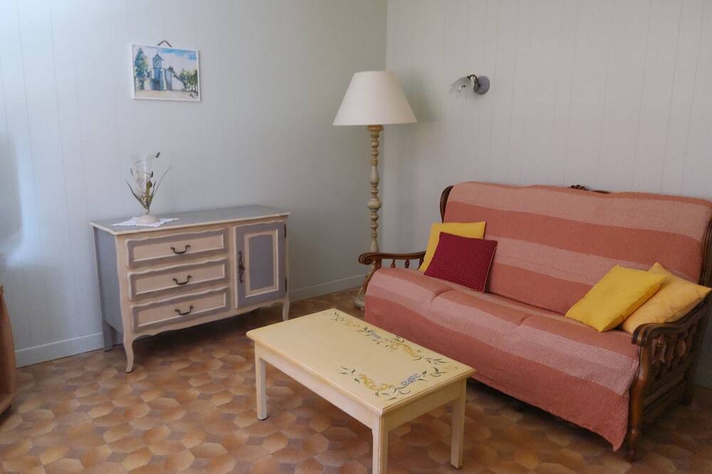 Photo of Livingroom in Coufouleux