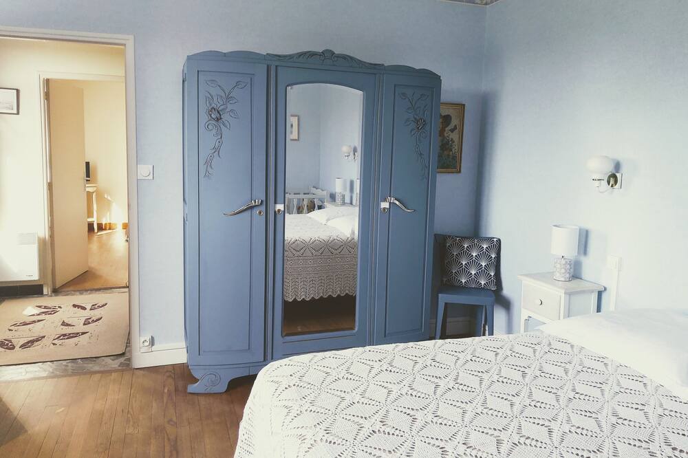 Photo of Bedroom in Coufouleux
