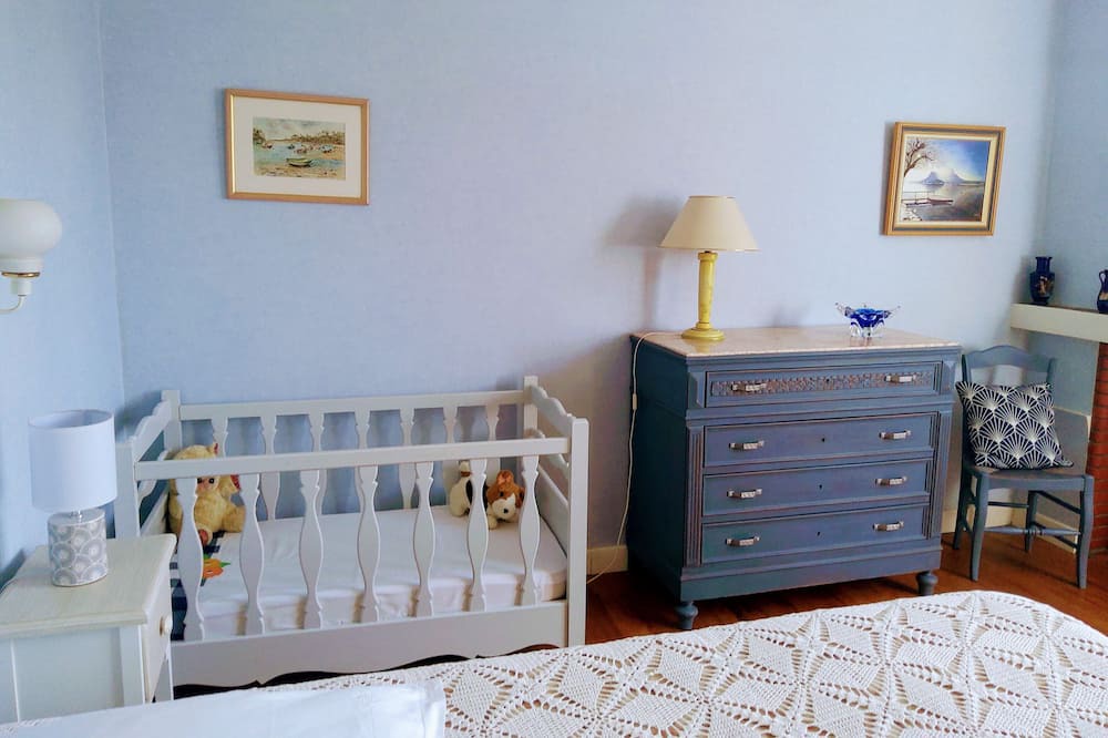 Photo of Bedroom in Coufouleux