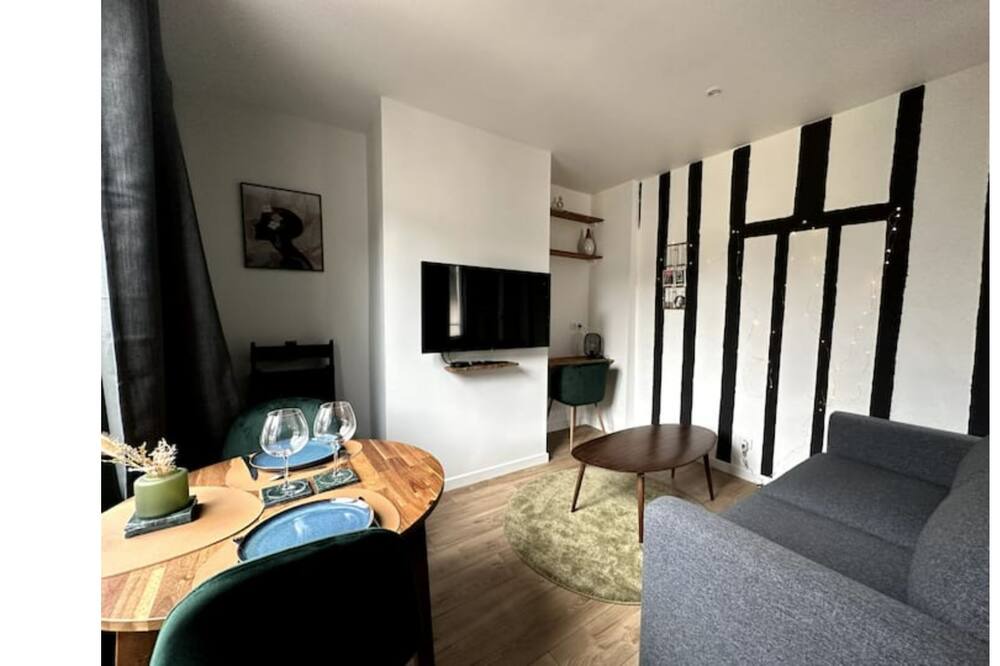 Photo of Livingroom in Quartier Pasteur