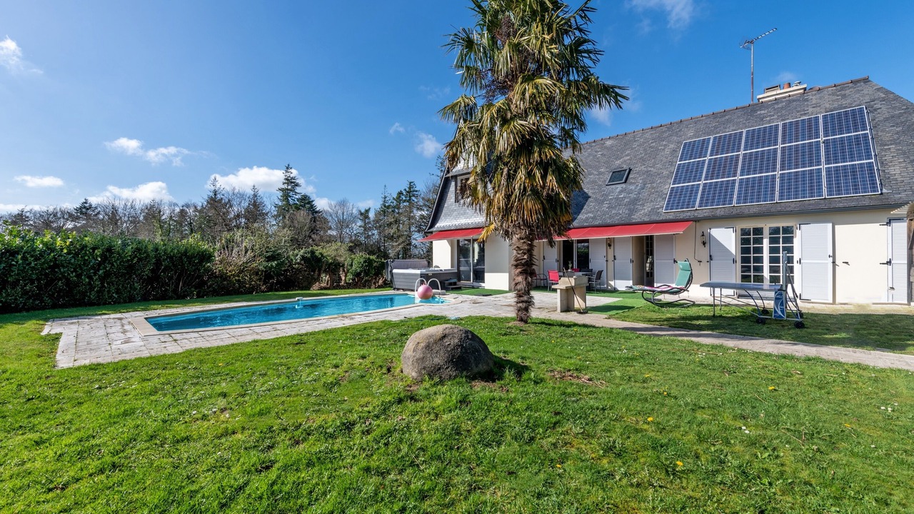 Photo of Others in La Roche-Maurice