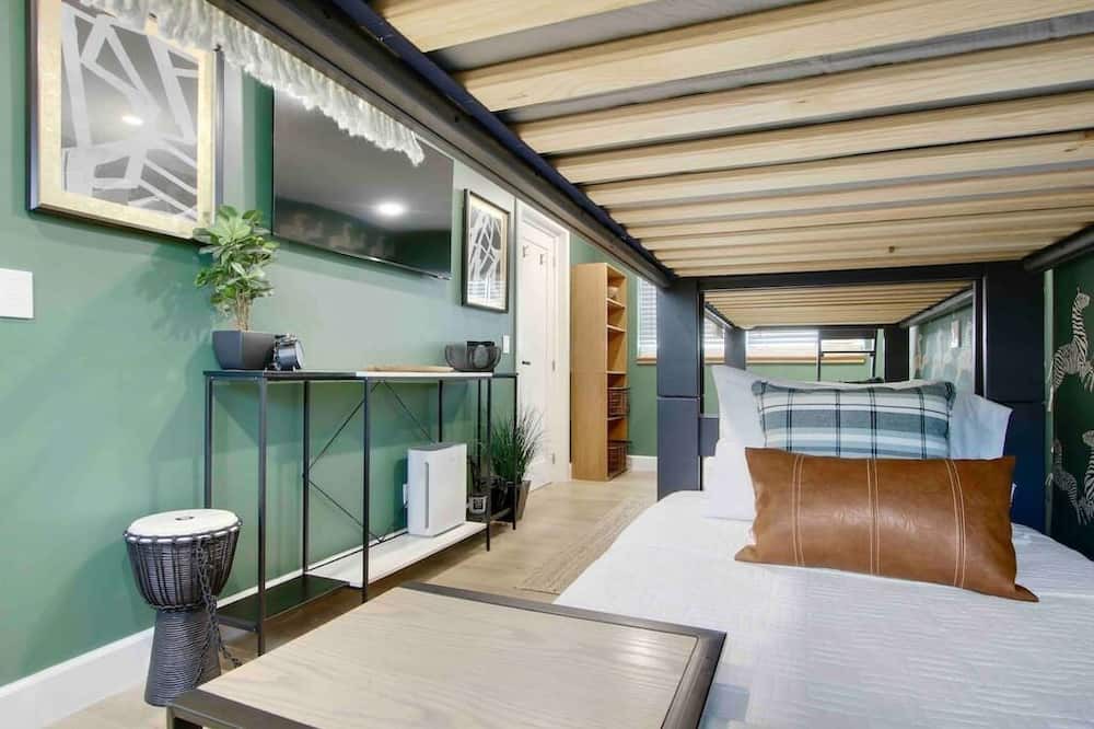 Photo of Others in Parker Ridge