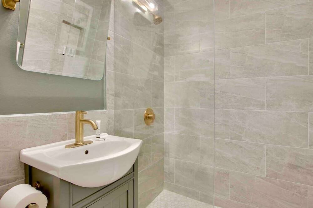 Photo of Others in Parker Ridge