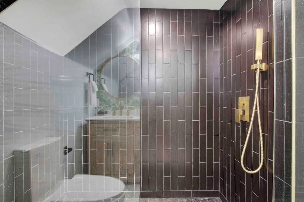 Photo of Others in Parker Ridge