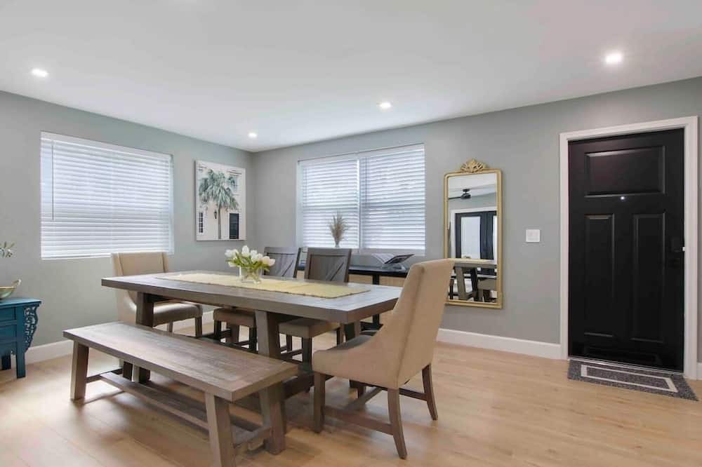 Photo of Others in Parker Ridge