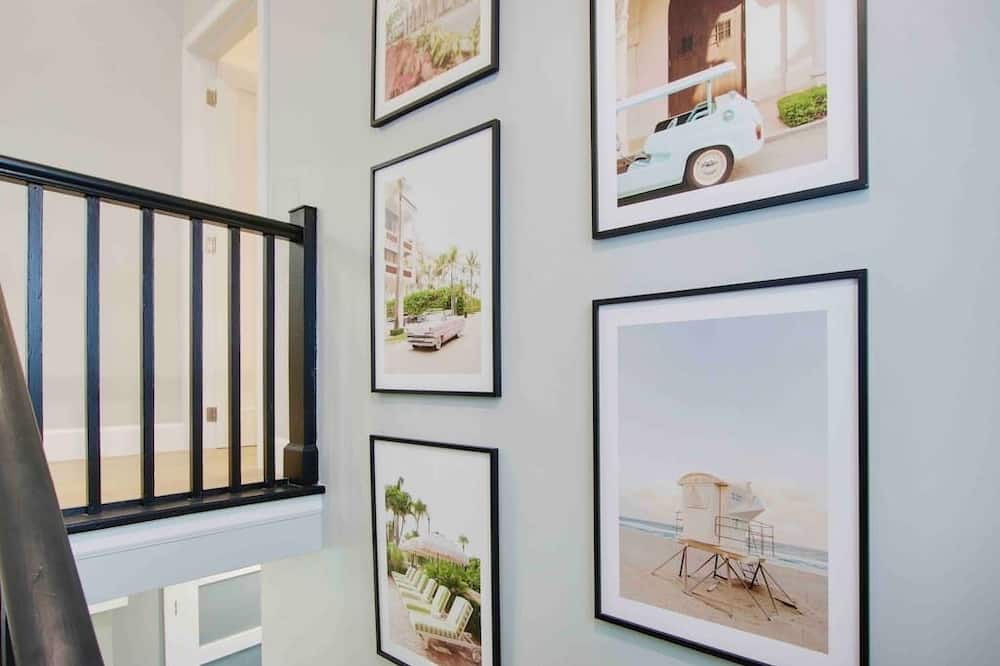 Photo of Others in Parker Ridge