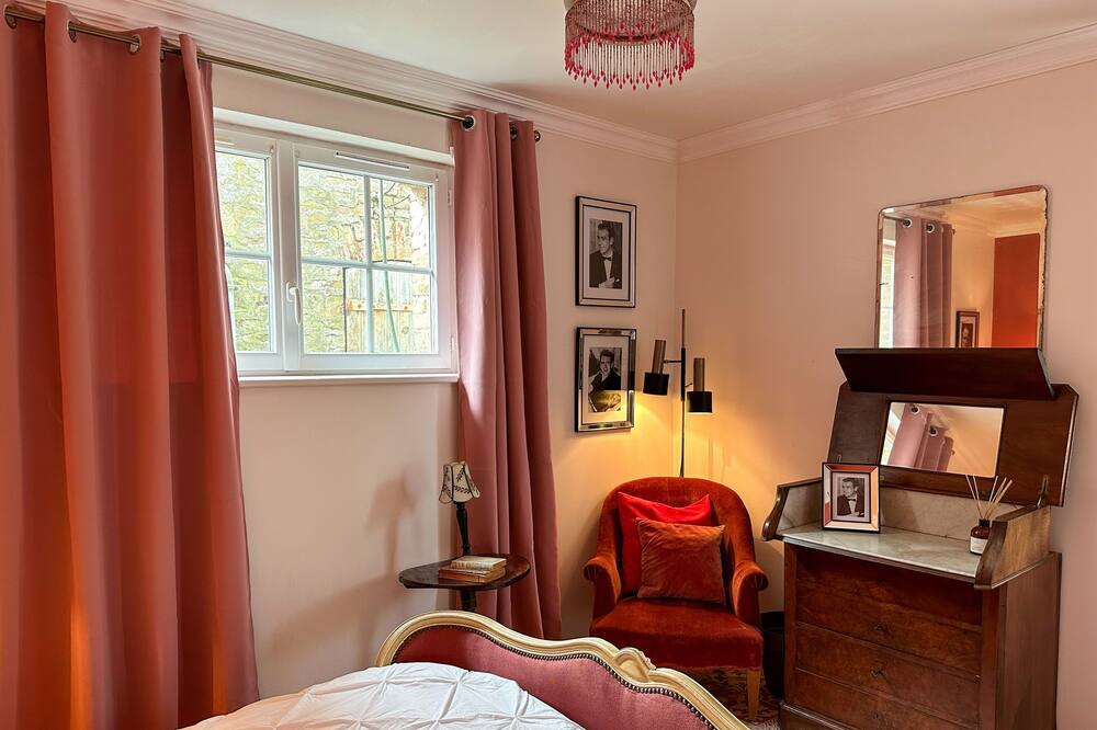 Photo of Bedroom in Quesnoy-le-Montant