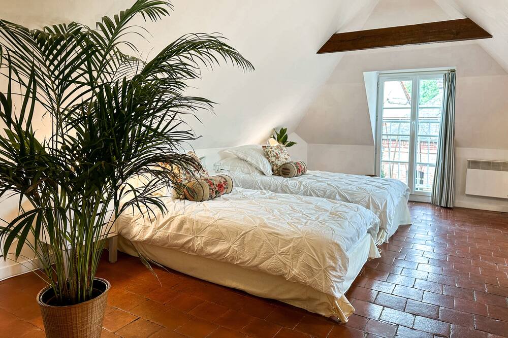 Photo of Bedroom in Quesnoy-le-Montant