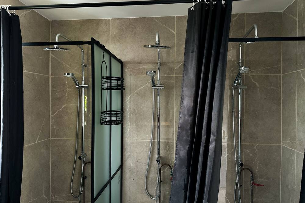 Photo of Bathroom in Quesnoy-le-Montant