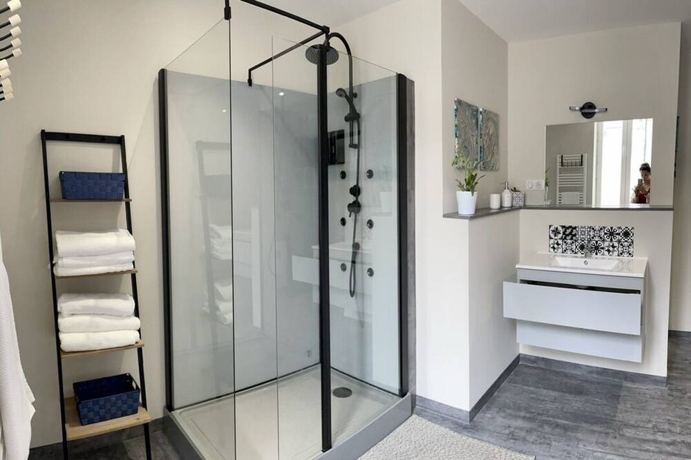 Photo of Bathroom in Saint-Astier