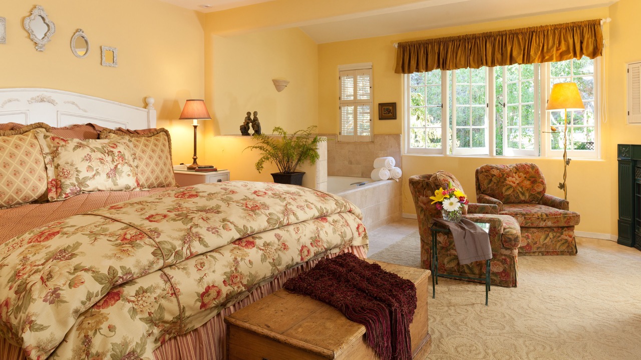 Photo of Bedroom in Monterey