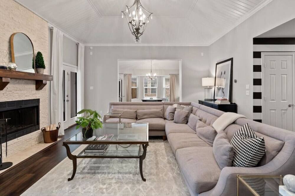 Photo of Bedroom in South Arlington