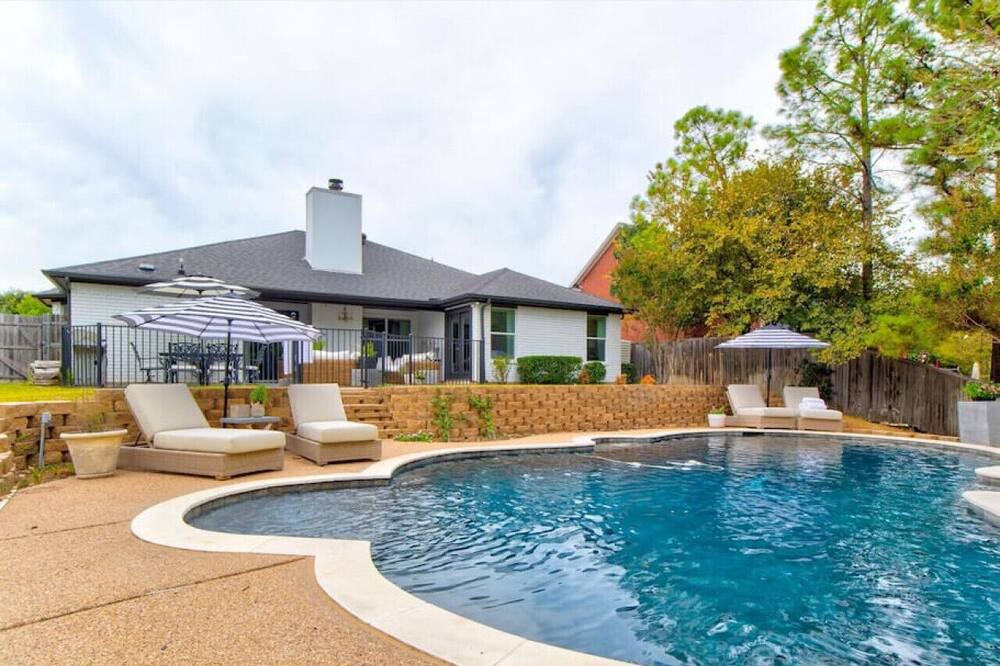 Photo of Outdoor in South Arlington