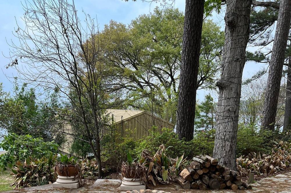 Photo of Outdoor in Negreet