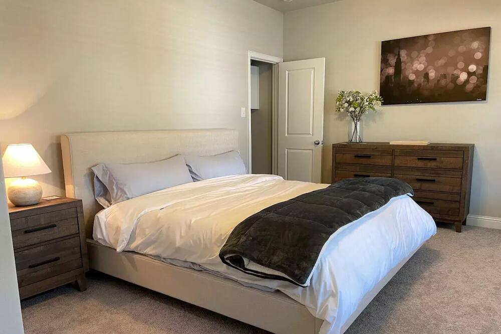 Photo of Bedroom in Frisco