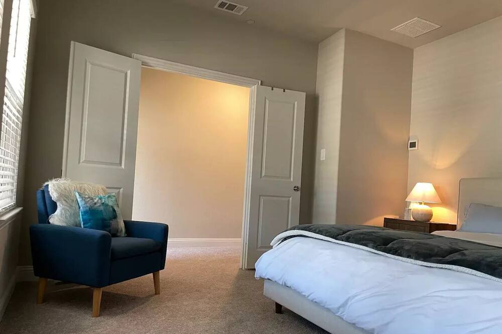 Photo of Bedroom in Frisco