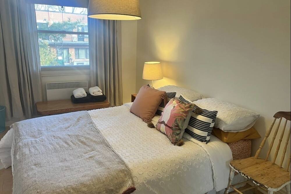 Photo of Bedroom in Ahuntsic