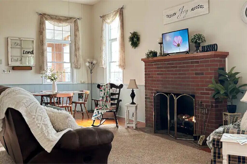 Photo of Livingroom in Lewisburg