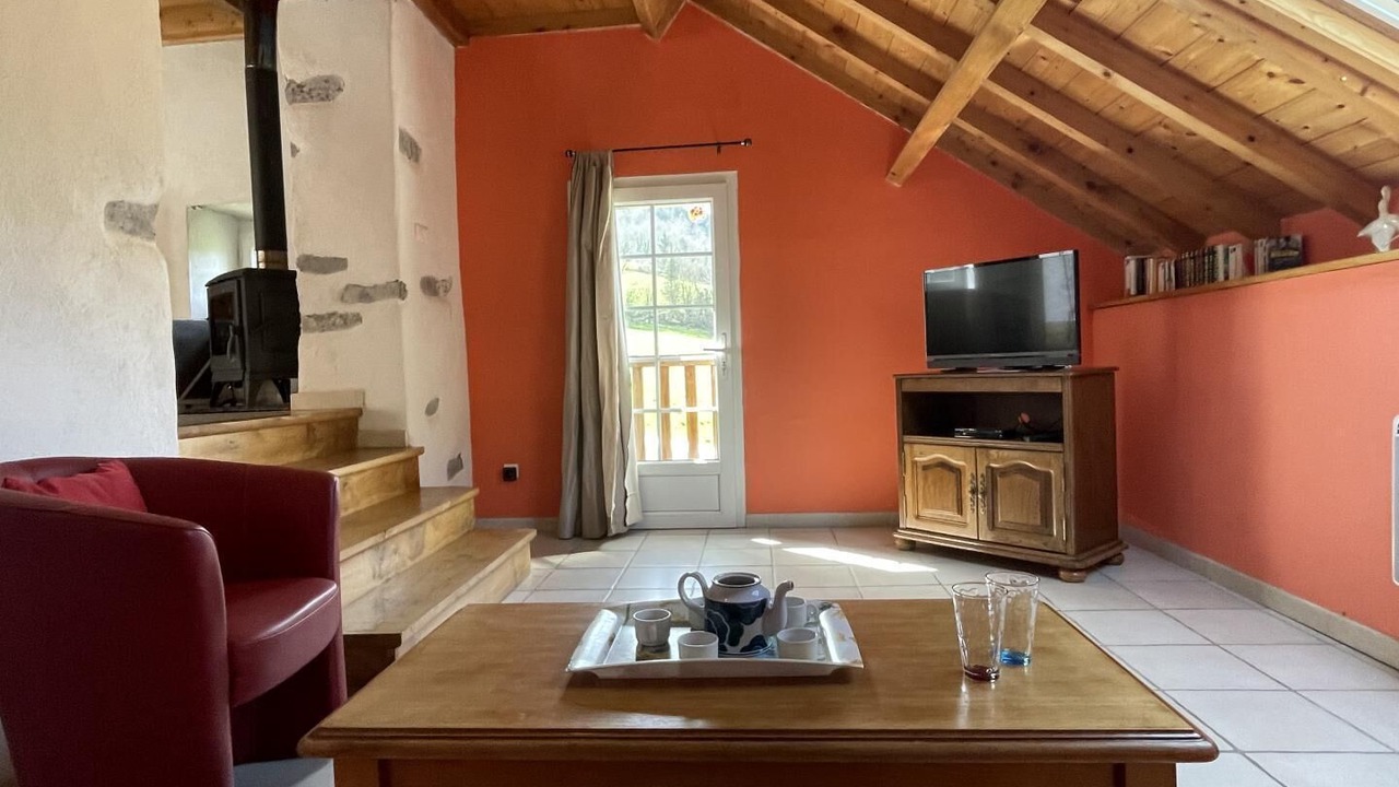 Photo of Others in Accous