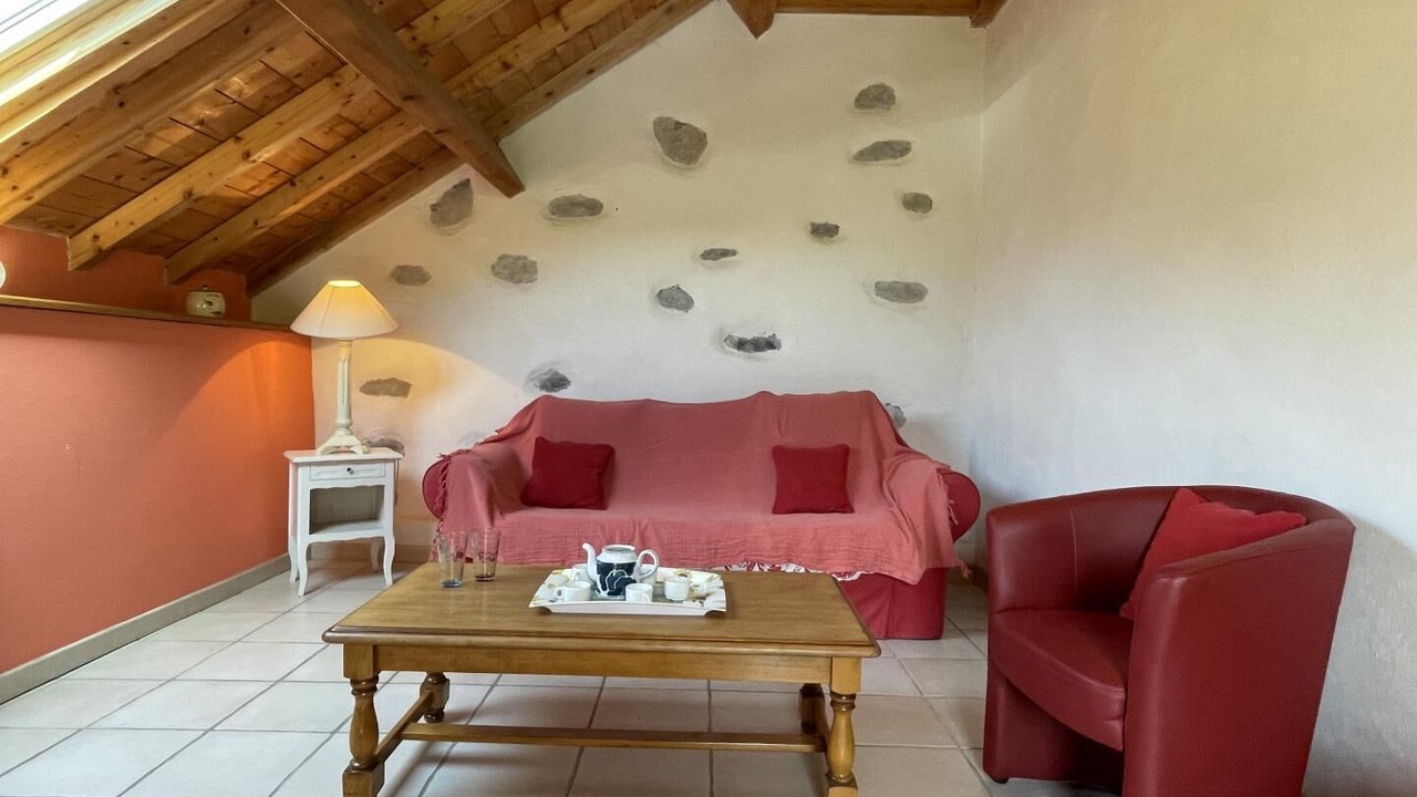 Photo of Others in Accous