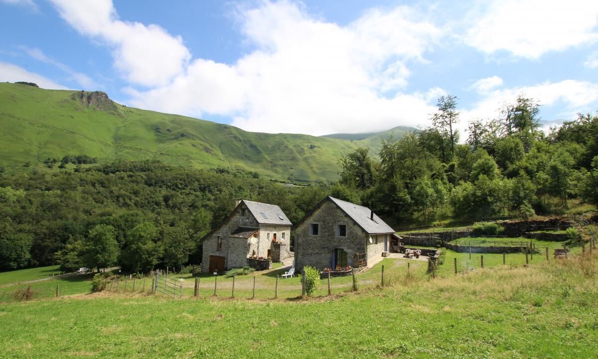 Photo of Outdoor in Accous