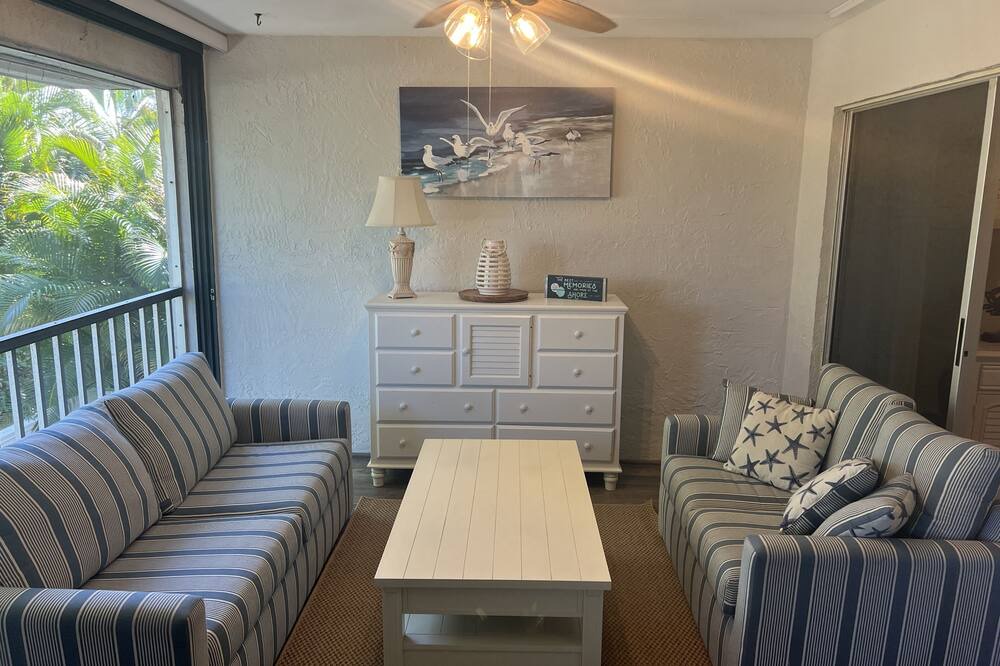 Photo of Livingroom in Kings Lake