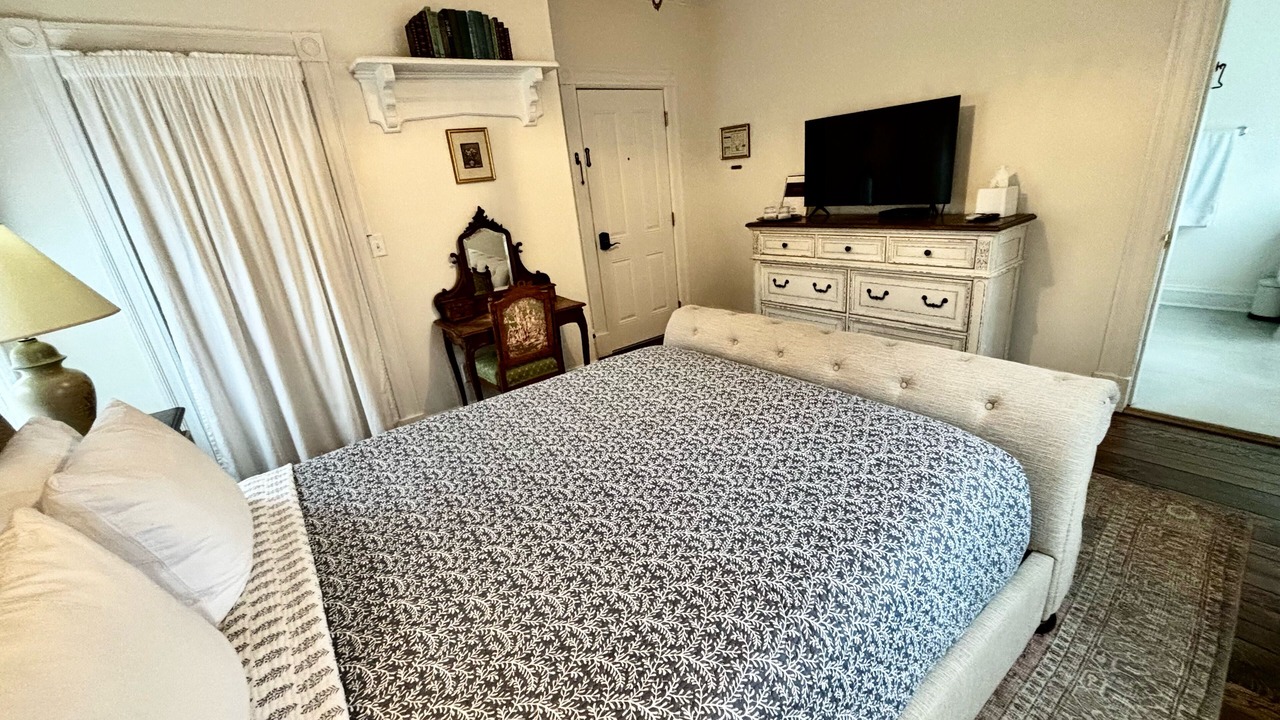 Photo of Bedroom in Williamsburg