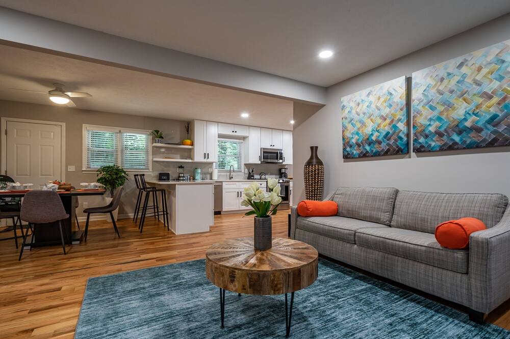 Photo of Bedroom in Alpharetta