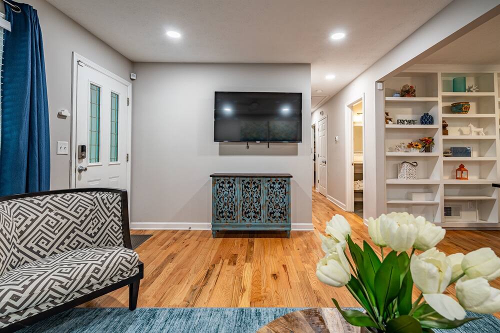 Photo of Bedroom in Alpharetta
