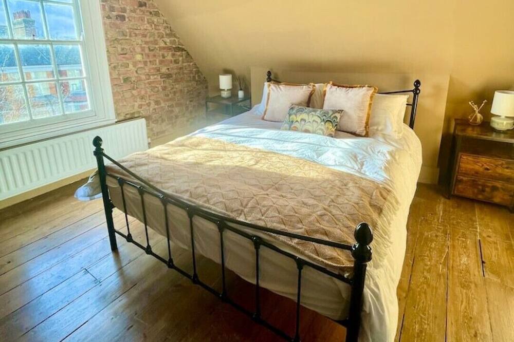 Photo of Bedroom in Dalston