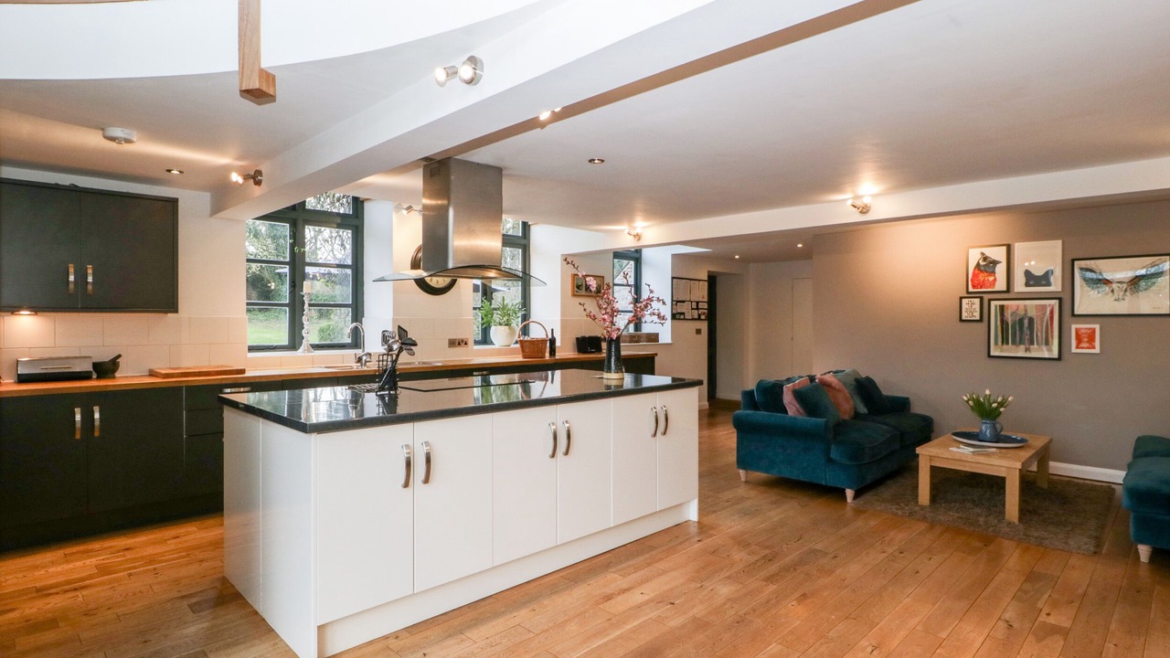 Photo of Others in Little Cowarne