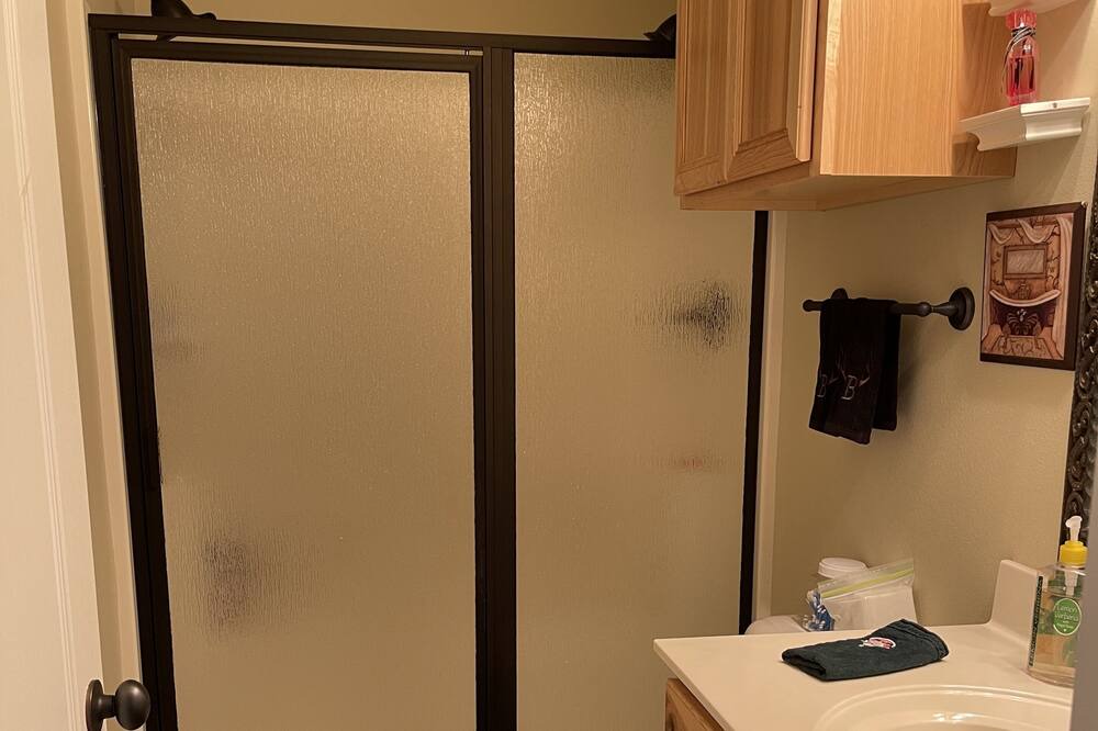 Photo of Bathroom in Lamar County