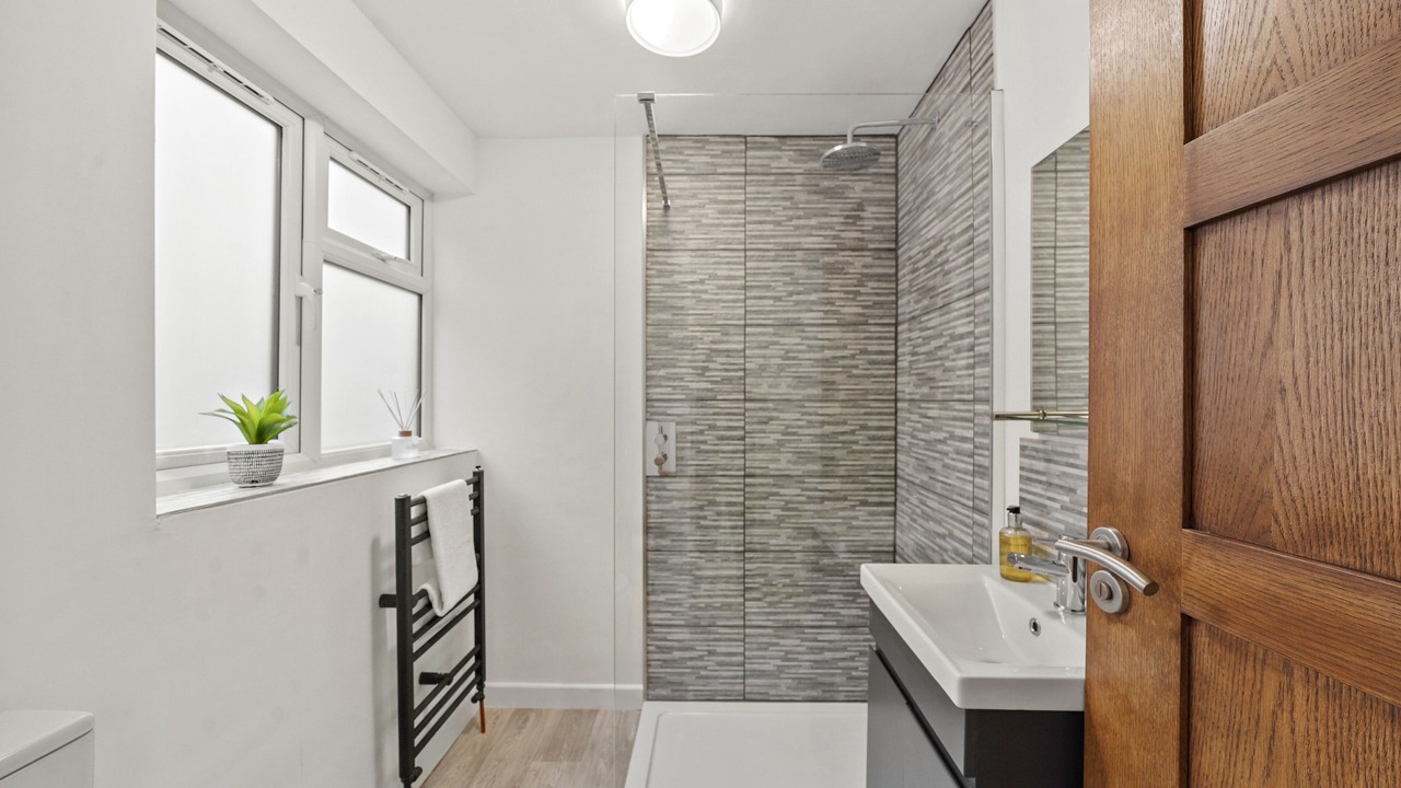 Photo of Bathroom in High Barnet