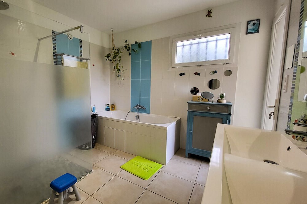 Photo of Bathroom in Mondragon