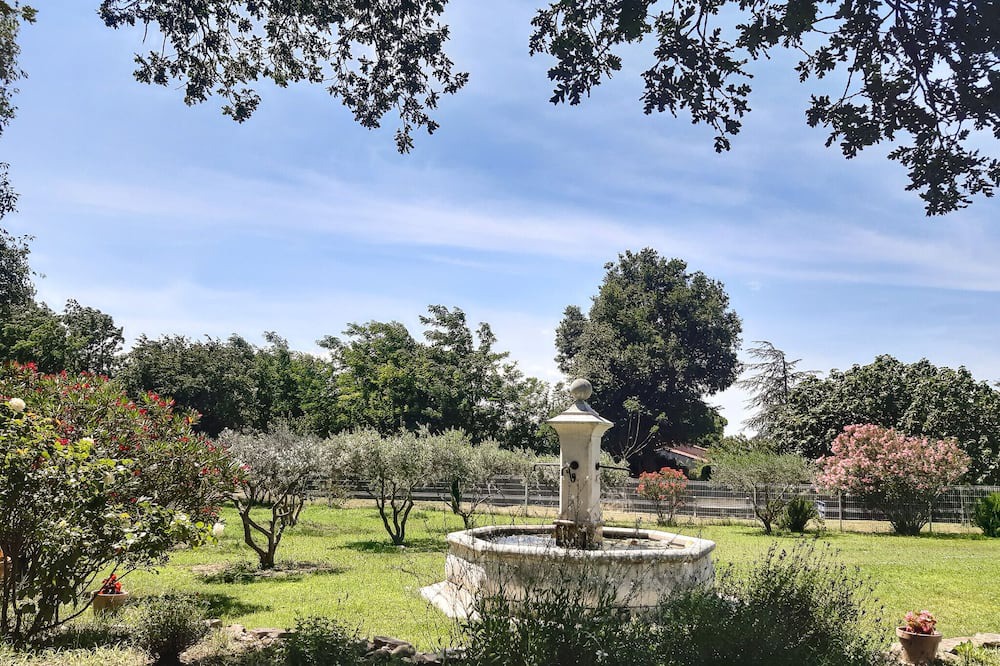 Photo of Outdoor in Mondragon