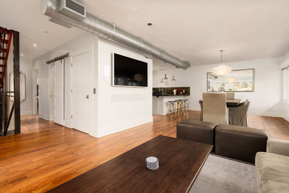 Photo of Livingroom in Uptown