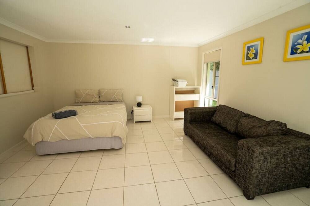 Photo of Others in Biggera Waters