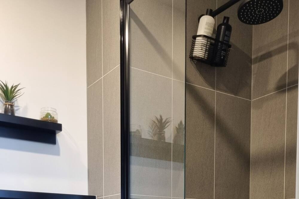 Photo of Bathroom in Brunswick West