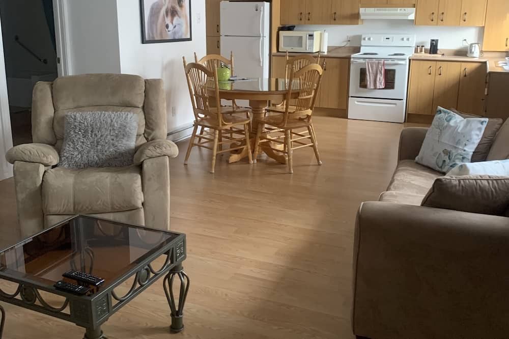 Photo of Livingroom in Riviere-au-Renard