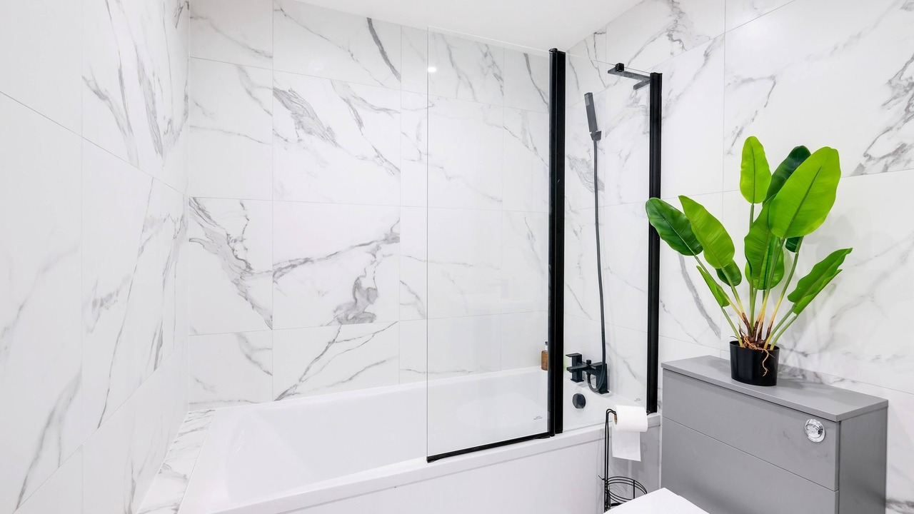 Photo of Bathroom in Yiewsley