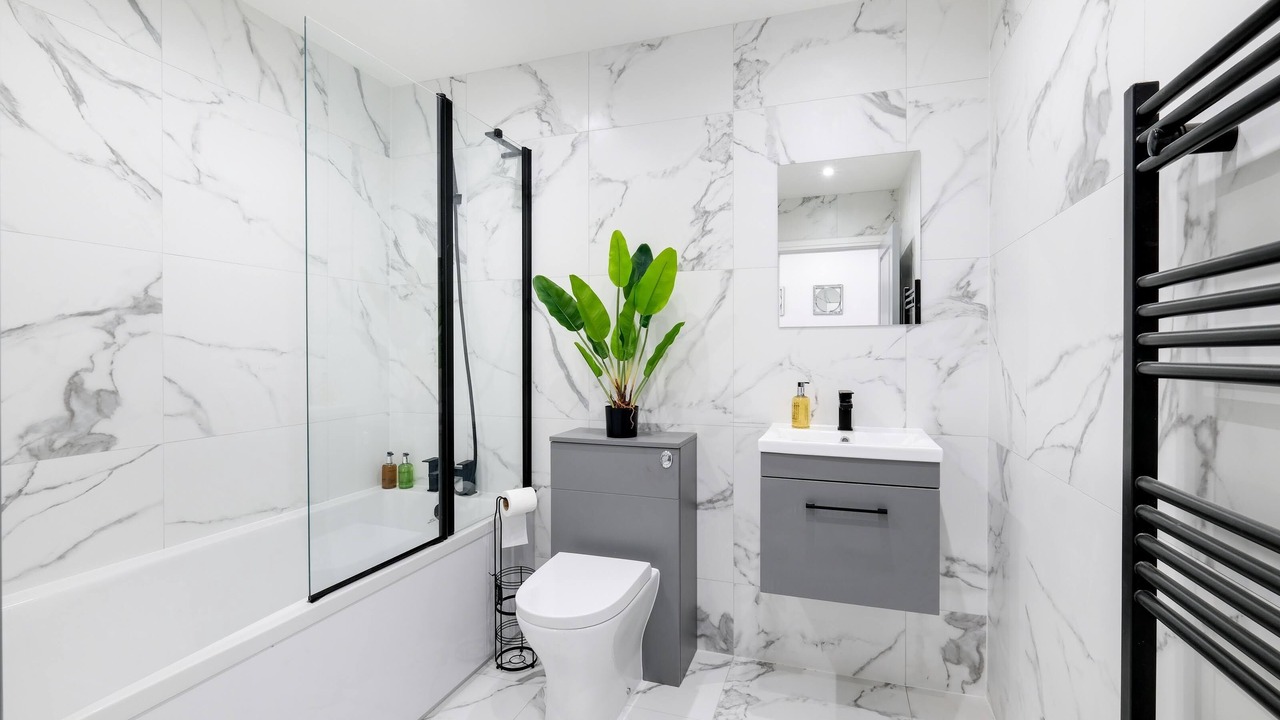 Photo of Bathroom in Yiewsley