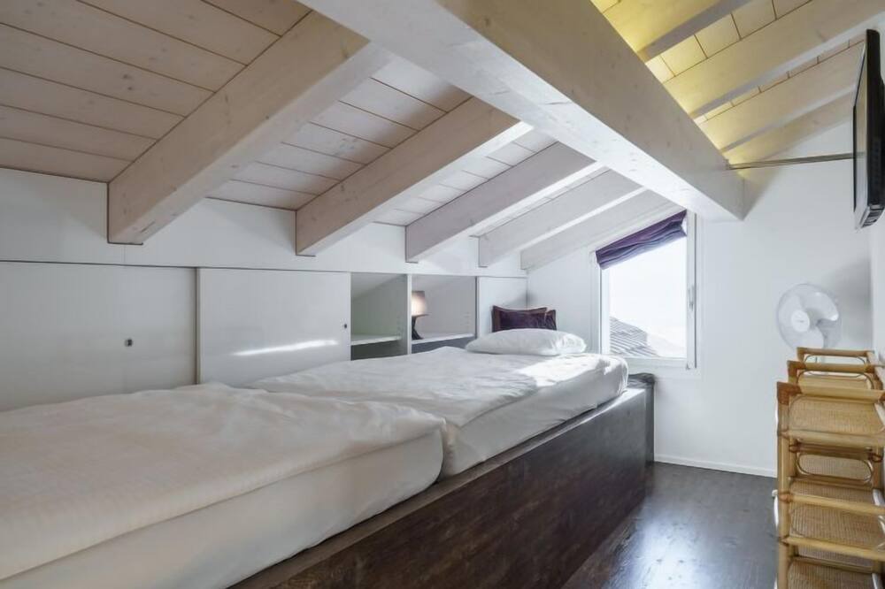 Photo of Bedroom in Hilterfingen